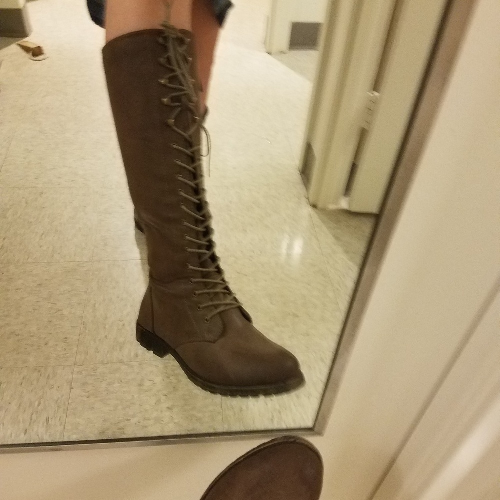Alpine inspired knee high brown boots - Size 8